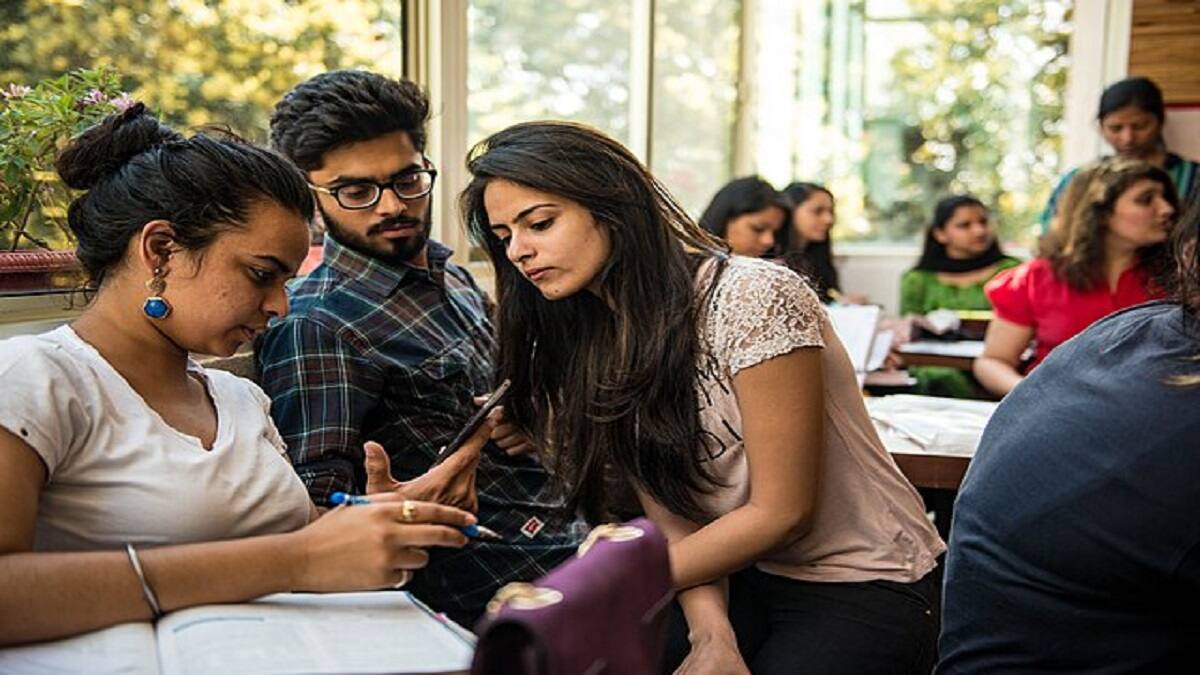 Maharashtra NEET UG, PG aspirants oppose 10% EWS quota, request meeting with chief minister